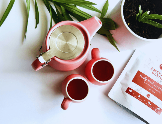 Discover the Health Benefits of Hibiscus Tea - Emerald Blend